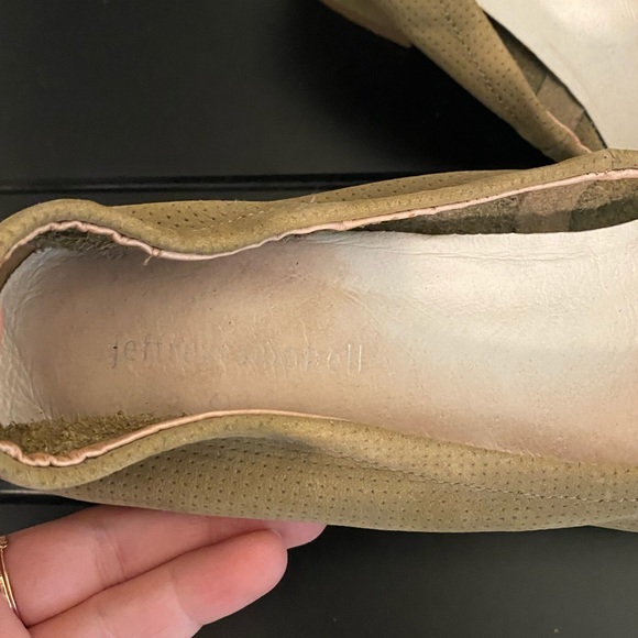 Jeffrey Campbell Bitsie Round Toe Block heel perforated green suede - Picture 6 of 6